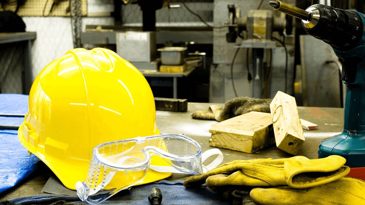 Sicher arbeiten durch Arbeitssicherheit und Arbeitsschutz