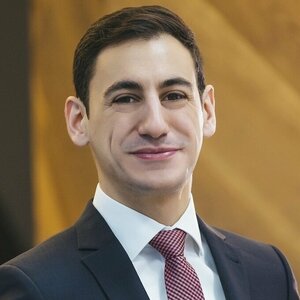 Portraitaufnahme von Dominik Tascioglu