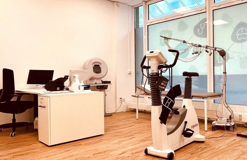 Arbeitsmedizinischer Untersuchungsraum der ias health & safety GmbH in Görlitz