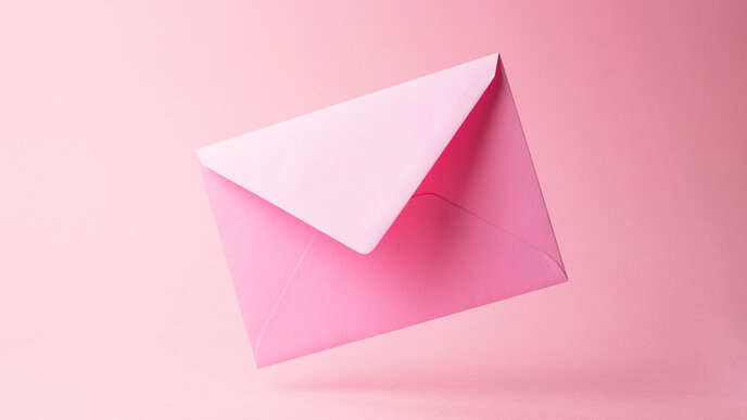 Newsletter ias-Gruppe rosa-farbener Briefumschlag