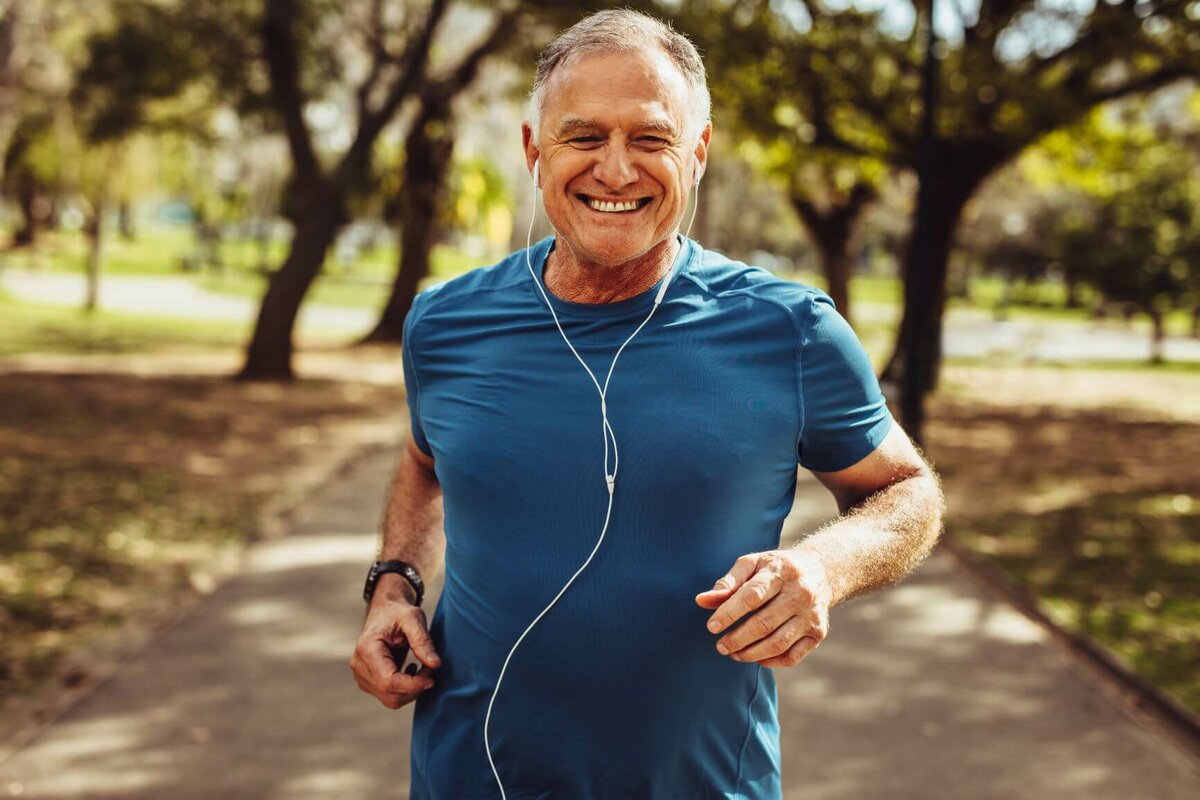 Manager hält sich mit Joggen fit