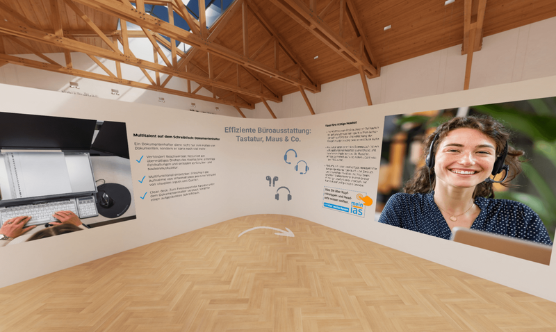 Virtueller Raum mit Bildern und Texten an der Wand