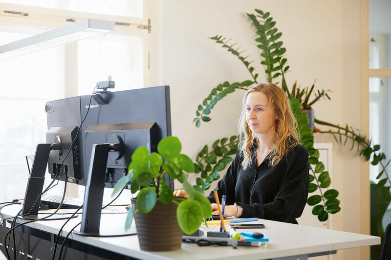 Unterweisungen laufen beim Start-up online ab, unabhängig von Zeit und Ort.